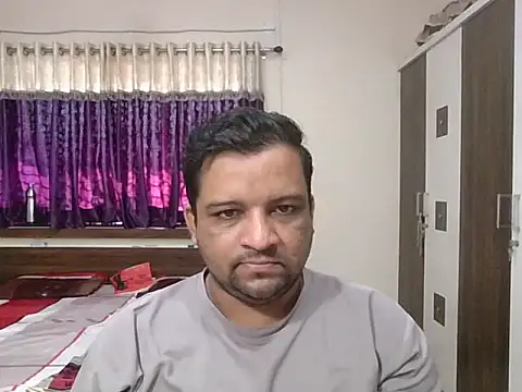 Snapshot of dhruv_love chatting on October 2025 04:10:02 AM dhruv love online show from October 2025 04:10:02 AM