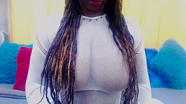 Bustydiva88 online show from December 2025 01:22:02 AM