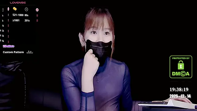 melia Z online show from December 2025 11:37:01 AM