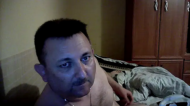 Novy73 online show from November 2025 10:42:02 PM