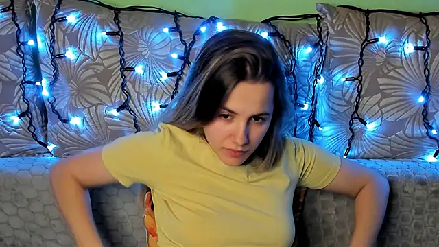 MaggieCake online show from February 2026 12:40:02 AM