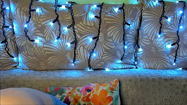MaggieCake online show from July 2026 02:16:01 AM