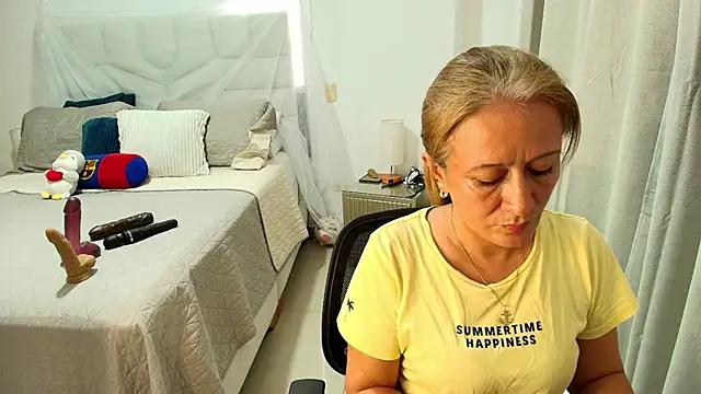 Snapshot of Naty_Stone chatting on May 2026 09:44:02 PM Naty Stone online show from May 2026 09:44:02 PM