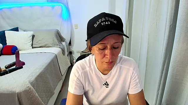 Snapshot of Naty_Stone chatting on May 2026 09:53:01 PM Naty Stone online show from May 2026 09:53:01 PM