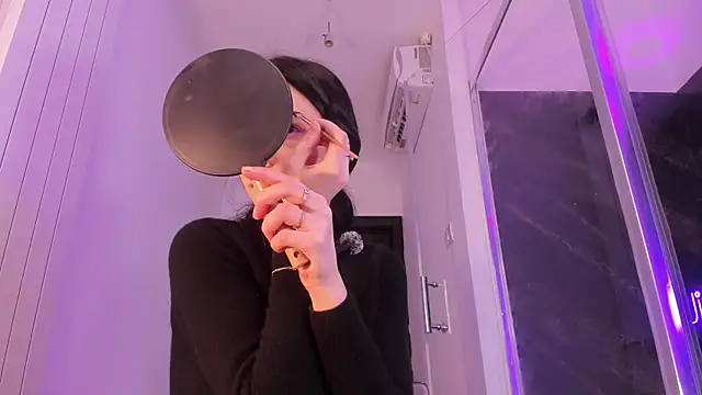 realhotfallingdevil online show from March 2026 04:51:02 AM