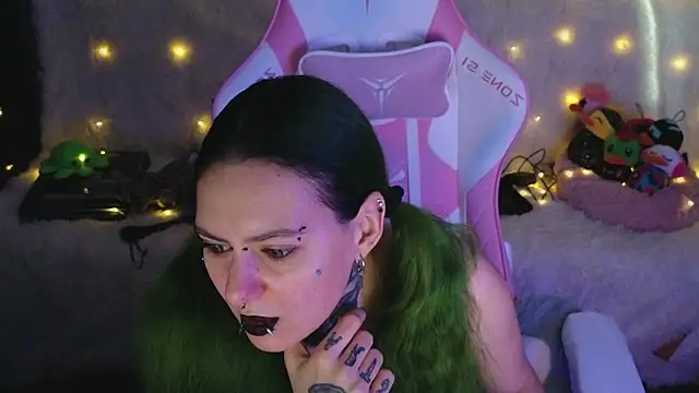 Ginger Stay online show from March 2026 08:33:01 AM