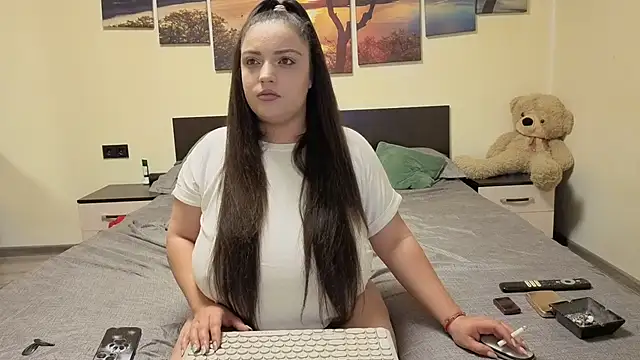 adelline online show from March 2026 08:42:01 PM