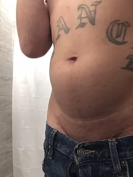 69RIPsta69 online show from March 2025 02:04:01 AM