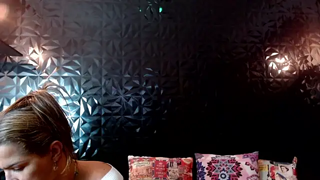 PINK  LOLA1 online show from March 2026 09:31:02 PM