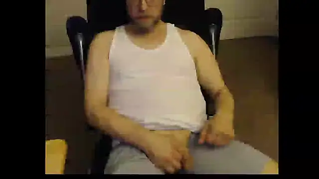 Snapshot of daveletsplay chatting on December 2025 03:58:02 AM daveletsplay online show from December 2025 03:58:02 AM