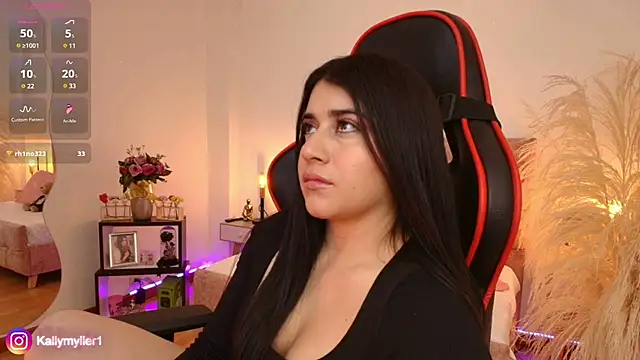 Snapshot of KallyMyller1 chatting on January 2025 10:16:02 PM KallyMyller1 online show from January 2025 10:16:02 PM