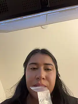 KallyMyller1 online show from April 2026 07:36:01 PM