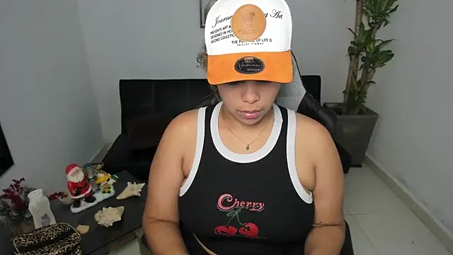 alyssannVhm online show from December 2024 10:47:02 PM