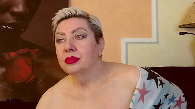 LadyPosh online show from November 2025 09:14:02 PM