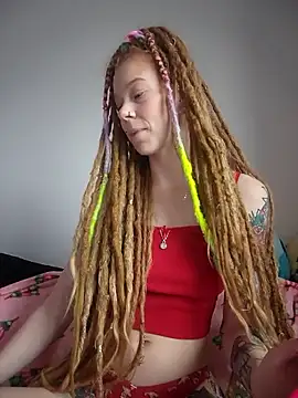 LucidLucy online show from December 2025 02:10:02 PM