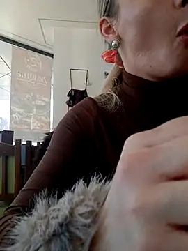 Dirtyfeelin online show from February 2026 10:09:01 AM