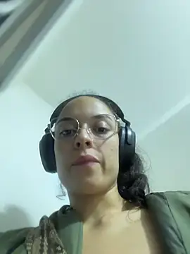 afroditaP  online show from October 2025 09:38:01 PM