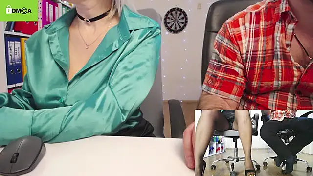 Snapshot of secret-office chatting on February 2025 06:00:01 AM secret-office online show from February 2025 06:00:01 AM