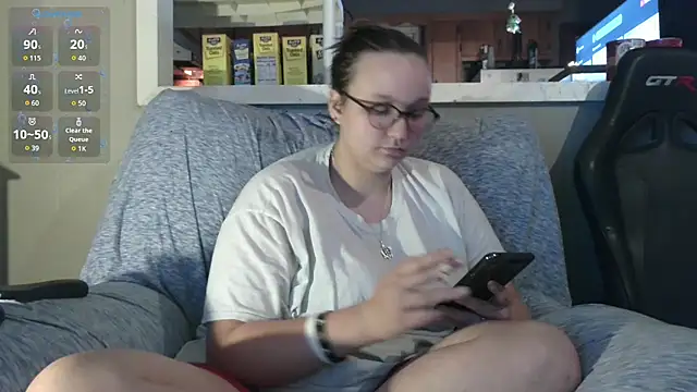 Snapshot of ZeTurtleMaster chatting on October 2025 03:10:02 AM ZeTurtleMaster online show from October 2025 03:10:02 AM