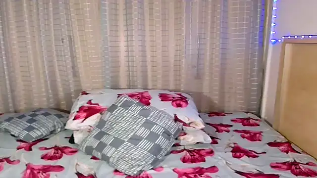 Snapshot of sexyindianchic chatting on September 2025 08:24:01 PM sexyindianchic online show from September 2025 08:24:01 PM