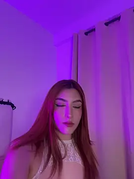 Snapshot of Anavi_ chatting on November 2025 11:25:02 PM Anavi online show from November 2025 11:25:02 PM