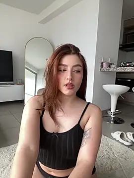 Snapshot of Anavi_ chatting on April 2026 09:28:02 PM Anavi online show from April 2026 09:28:02 PM