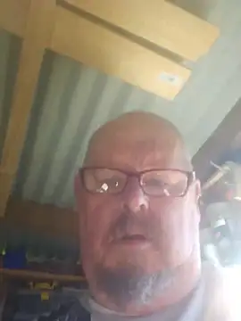 Bigfellah09 online show from July 2026 11:22:02 PM