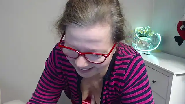 Adelewildx online show from March 2025 04:03:02 AM