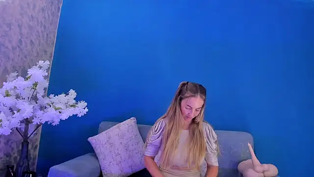 BellaMarieX online show from April 2026 08:35:02 PM