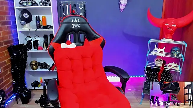 Mistress Yelena online show from March 2026 01:01:01 AM