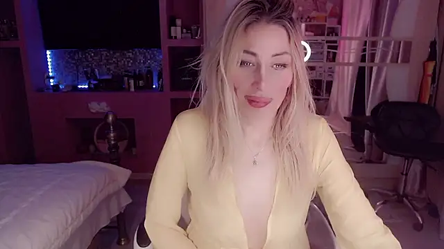 AnnieGOld  online show from January 2026 11:31:01 PM