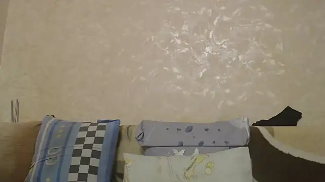 Amy August online show from February 2025 04:21:02 PM