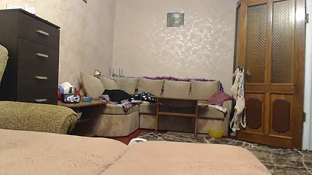 Amy August online show from December 2025 03:52:01 PM