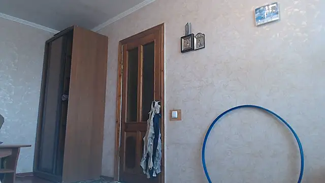 Amy August online show from July 2026 10:39:01 AM