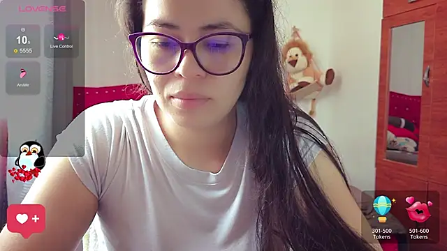 mayhott2 online show from October 2025 05:24:02 PM