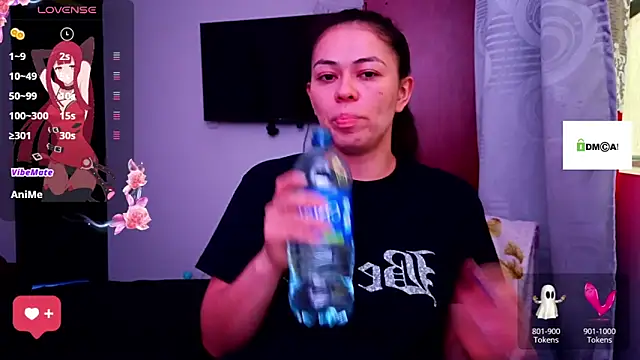 mayhott2 online show from November 2025 09:17:01 PM