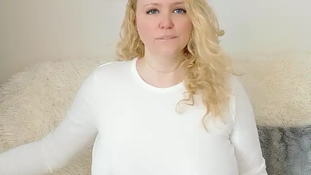 Sarah4you online show from April 2026 12:24:01 PM