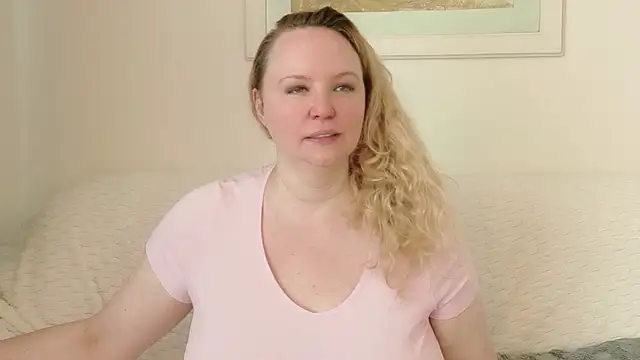 Snapshot of Sarah4you chatting on July 2026 12:36:02 PM Sarah4you online show from July 2026 12:36:02 PM