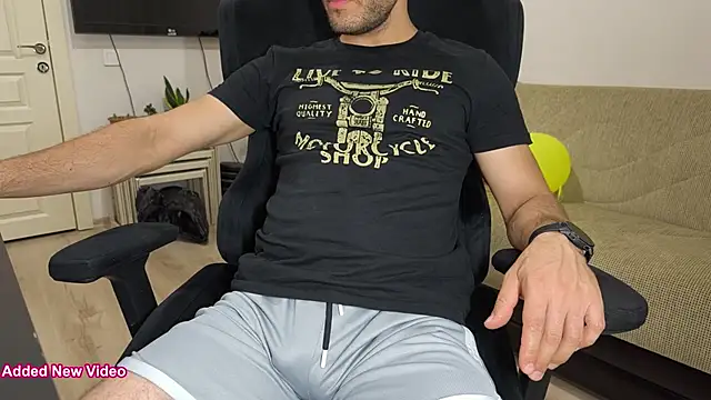 Snapshot of Emre_Ty chatting on September 2025 05:26:03 PM Emre Ty online show from September 2025 05:26:03 PM