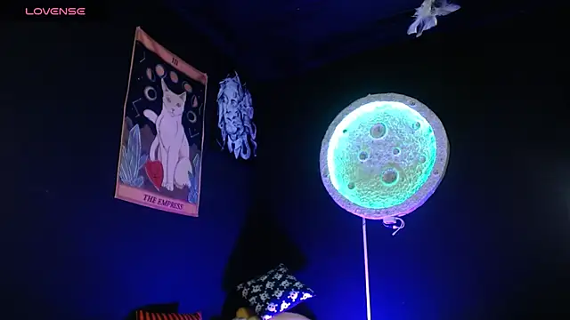 girl intense444 online show from December 2025 01:09:02 PM