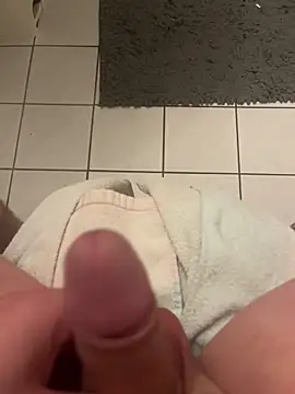 Snapshot of youngcock1984 chatting on October 2025 03:18:01 AM youngcock1984 online show from October 2025 03:18:01 AM