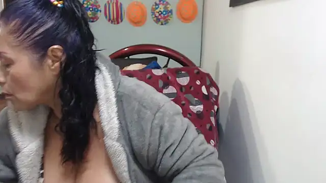 Snapshot of sexytitshot126 chatting on June 2026 05:18:02 PM sexytitshot126 online show from June 2026 05:18:02 PM