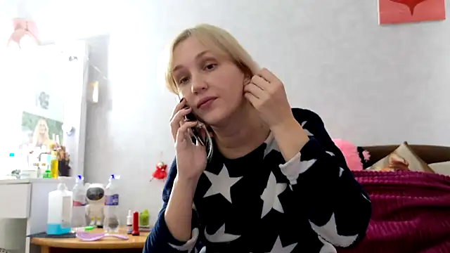 ModelEva online show from October 2025 08:39:01 AM