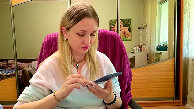 ModelEva online show from May 2026 08:44:01 AM