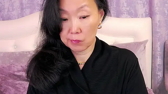 Snapshot of Asian_legs chatting on May 2026 10:12:01 AM Asian legs online show from May 2026 10:12:01 AM