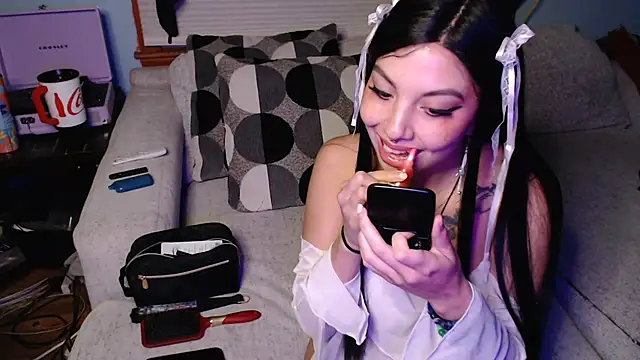 Snapshot of NativeNymph chatting on September 2025 06:13:02 AM NativeNymph online show from September 2025 06:13:02 AM