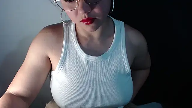Snapshot of lizbodu chatting on April 2026 10:18:02 PM lizbodu online show from April 2026 10:18:02 PM