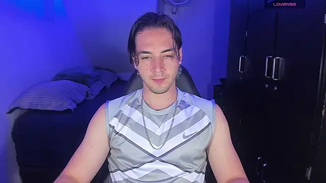 Alex smith00 online show from September 2025 06:57:01 PM