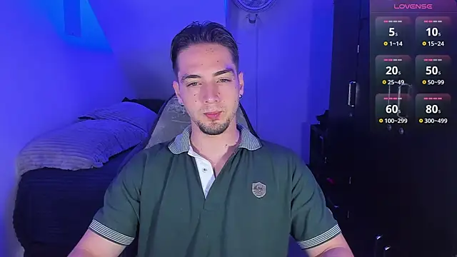 Alex smith00 online show from October 2025 02:33:01 AM