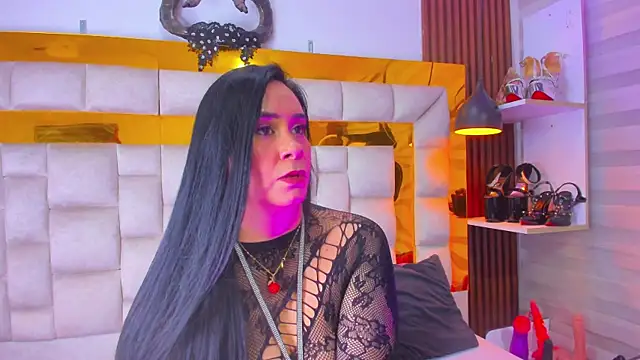 bigass monic online show from February 2026 12:26:02 AM